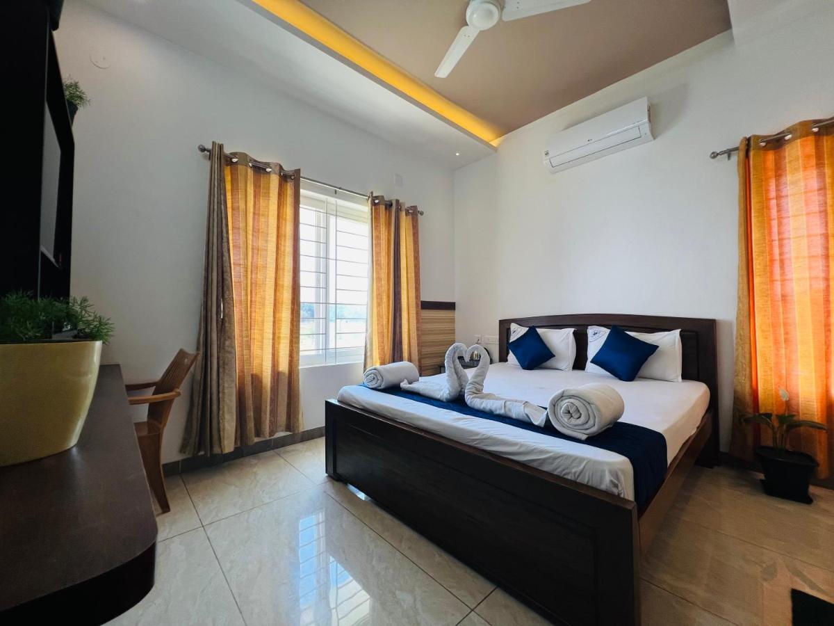 Hotel Raja Residency à Alāndurai Extérieur photo