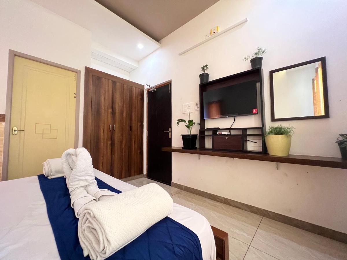 Hotel Raja Residency à Alāndurai Extérieur photo